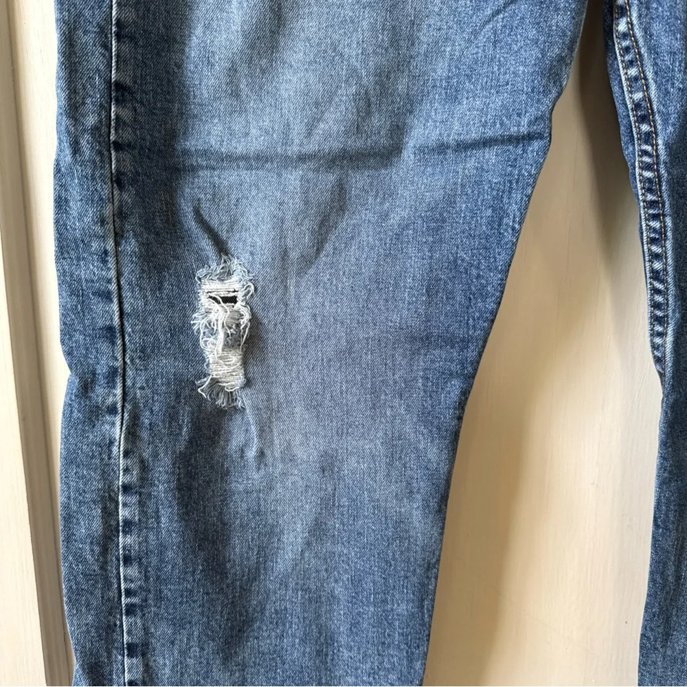 Levis 502‎ Men’s Jeans 38x32 Blue Denim Tapered Leg w/Stretch and Distressing
